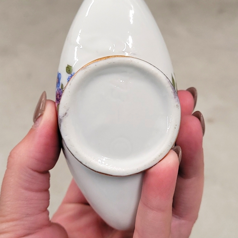 Porcelain Teapot - Picture 9 of 11